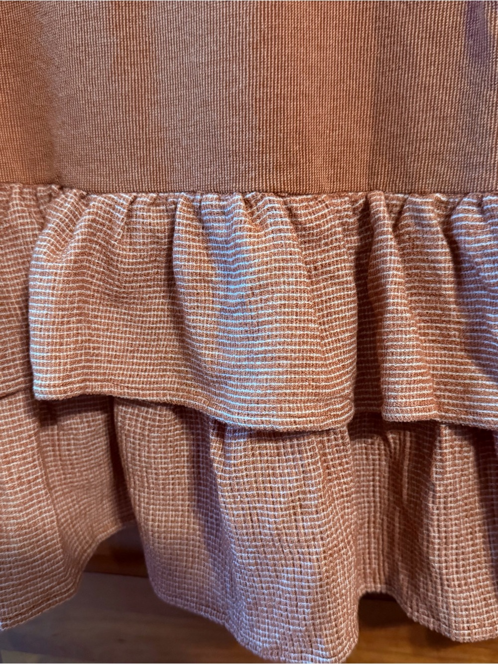 Doe & Rae Rust Tiered Ruffle Long-Sleeve Top - Picture 4 of 6